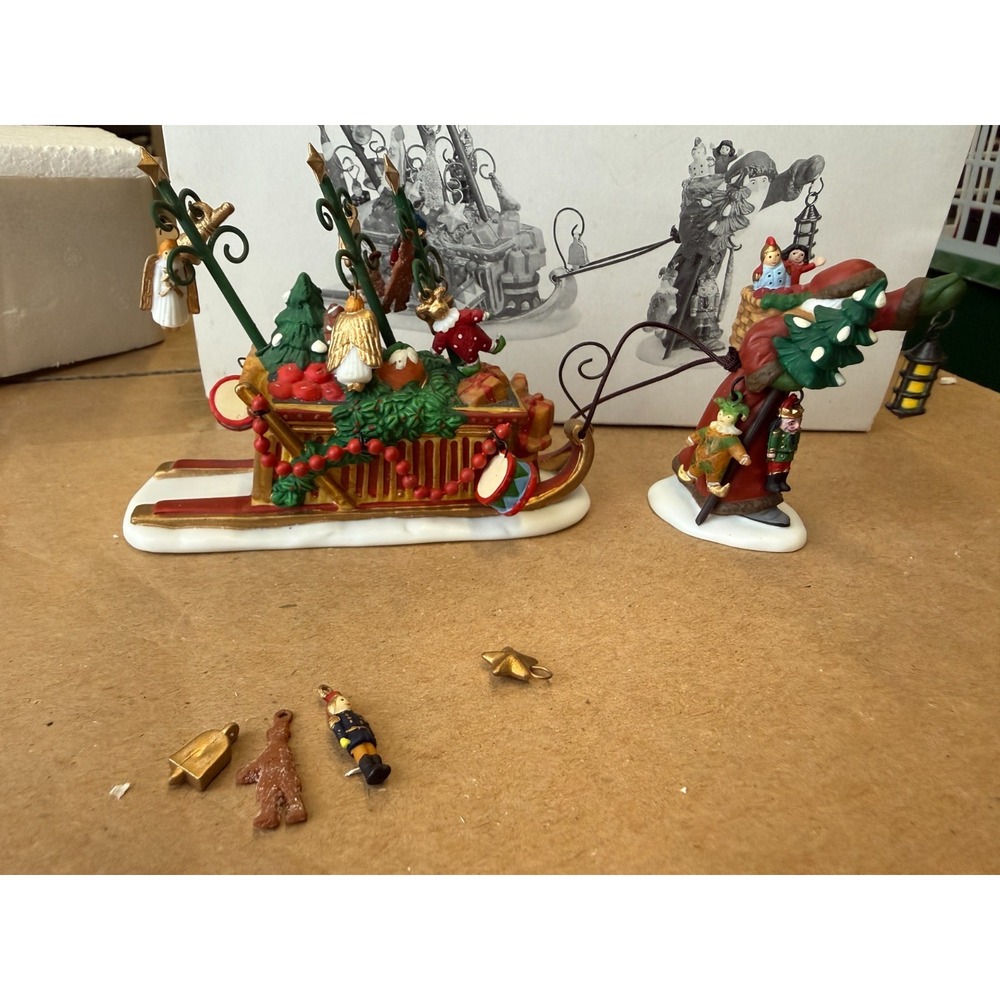 Dept 56 Heritage Village Father Christmas's Journey #58407 Retired Box